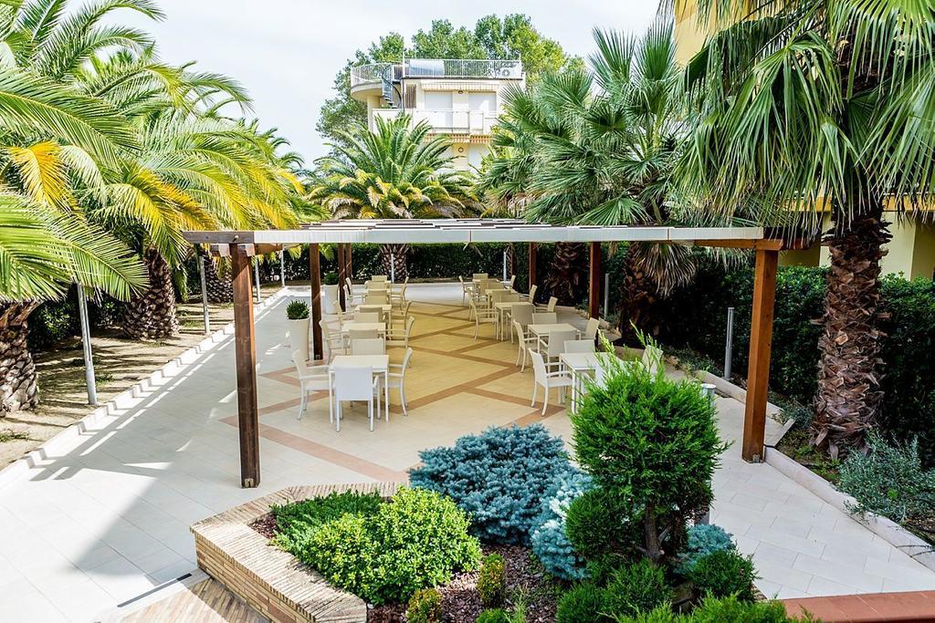 Hotel Vittoria Vasto Exterior photo