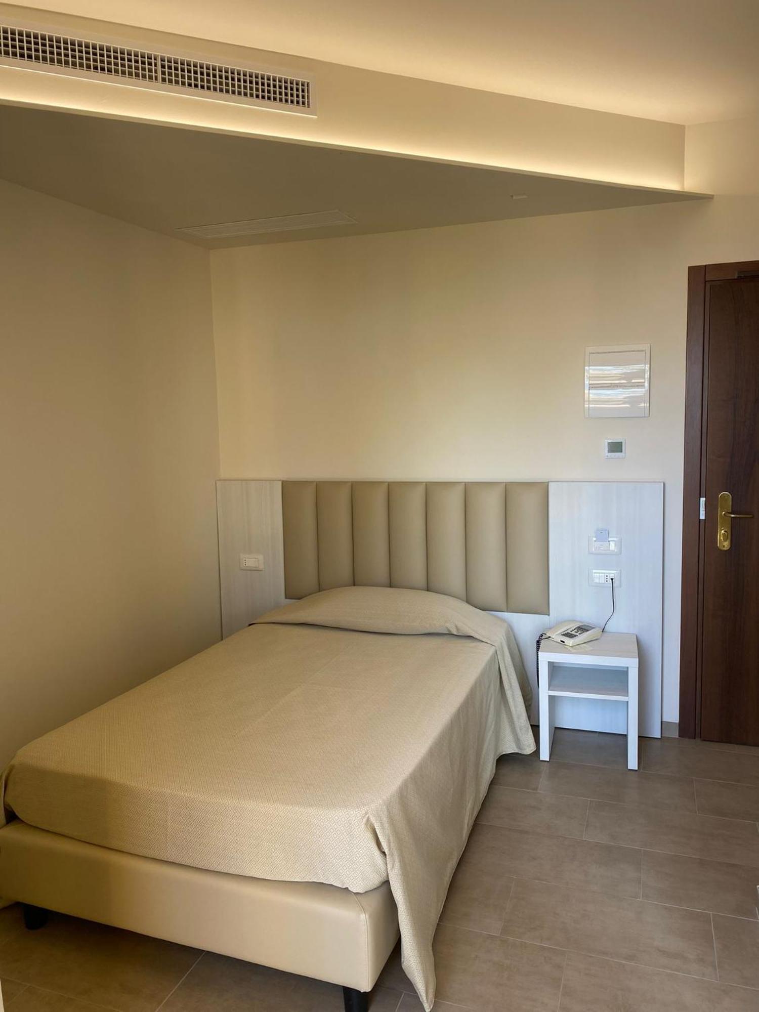 Hotel Vittoria Vasto Exterior photo