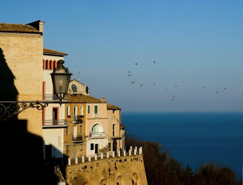 Hotel Vittoria Vasto Exterior photo